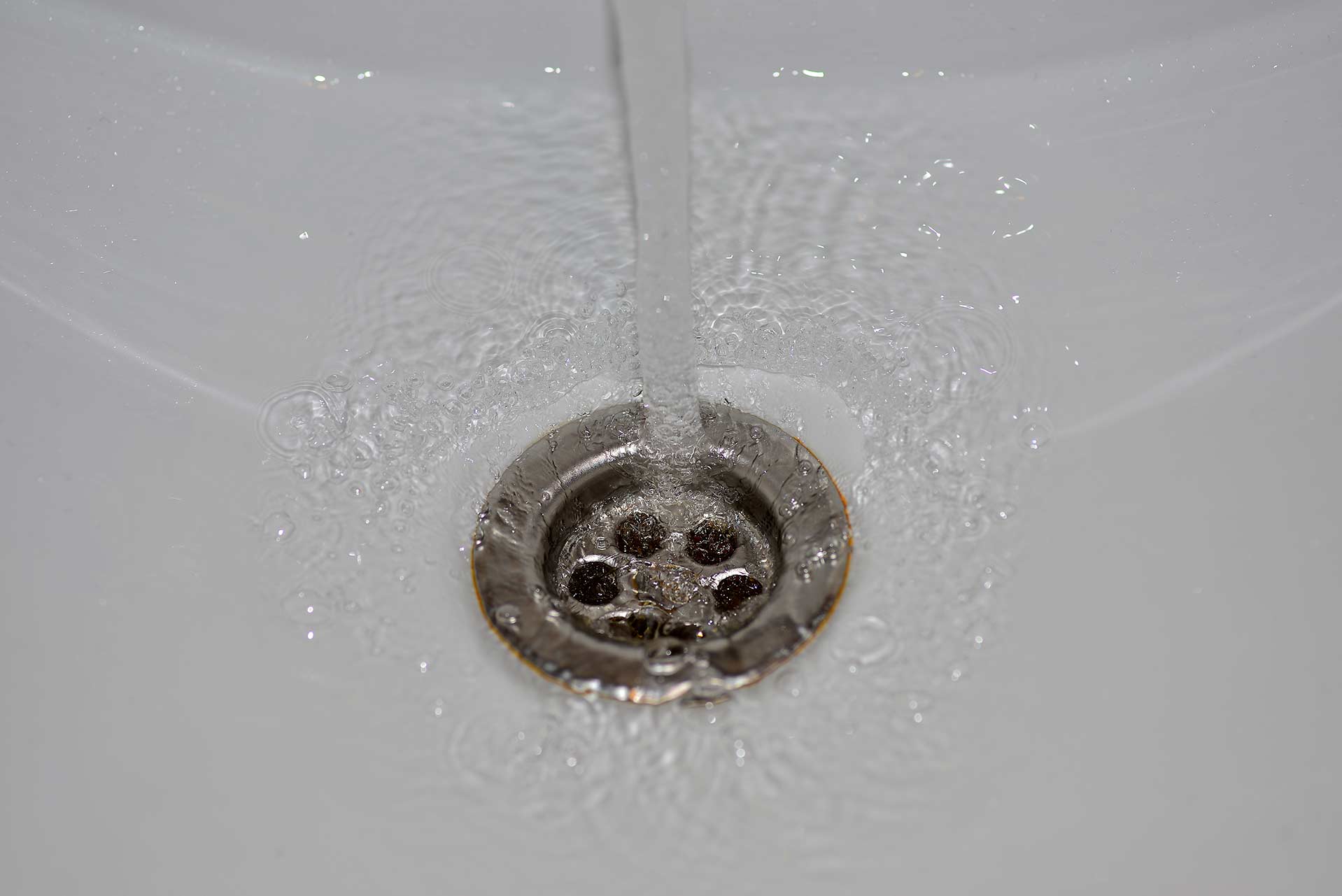 A2B Drains provides services to unblock blocked sinks and drains for properties in East Bedfont.